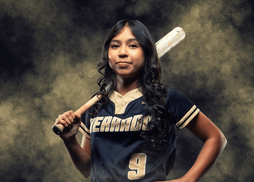 Josselyn Flores